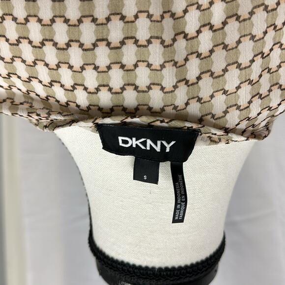 DKNY Beige Maxi Dress with Keyhole Detail and Adjustable Waist - Size Small - Picture 11 of 16